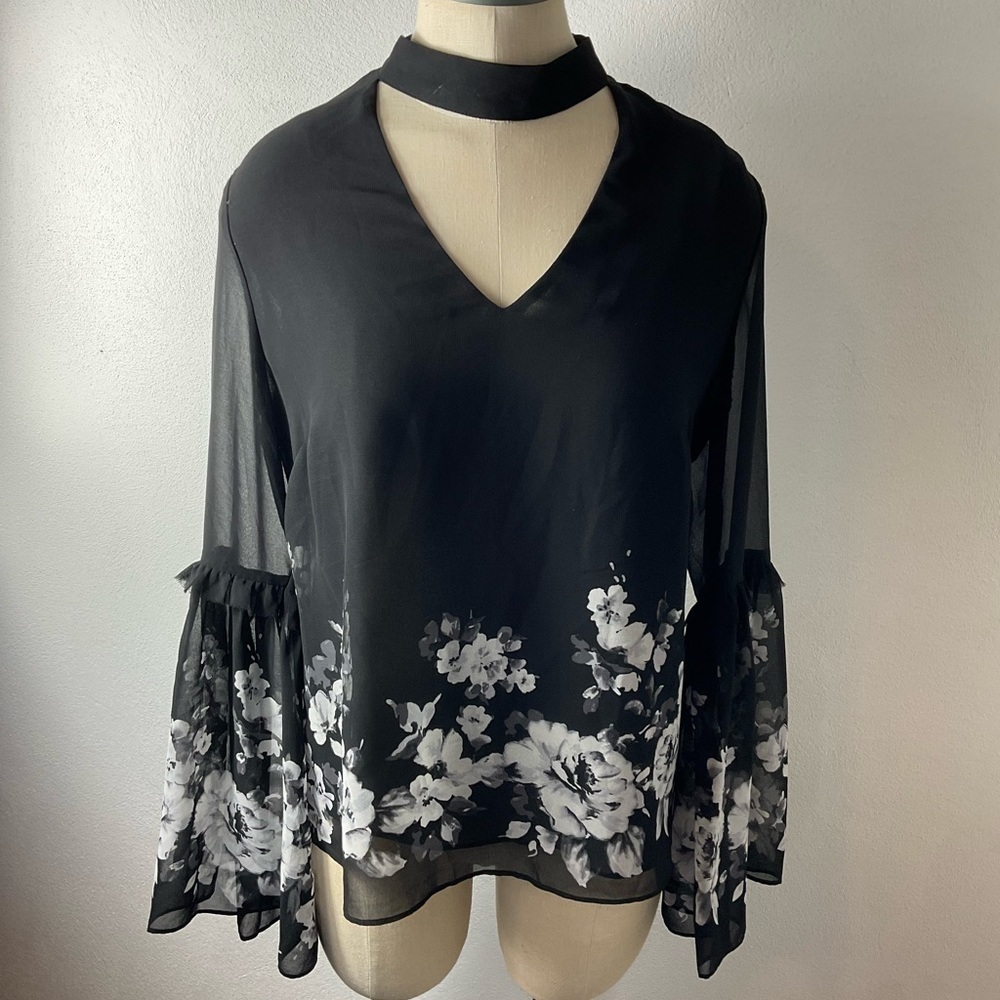 Sz 4 WHBM B&W Sheer Floral Choker Blouse Shirt